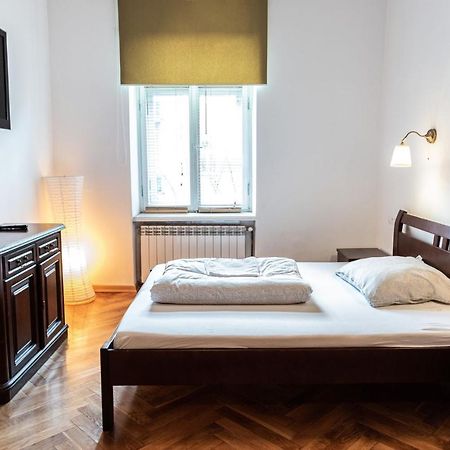 Apartament Cafe Belg Częstochowa Kültér fotó