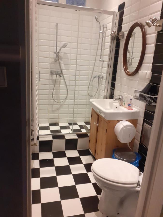 Apartament Cafe Belg Częstochowa Kültér fotó