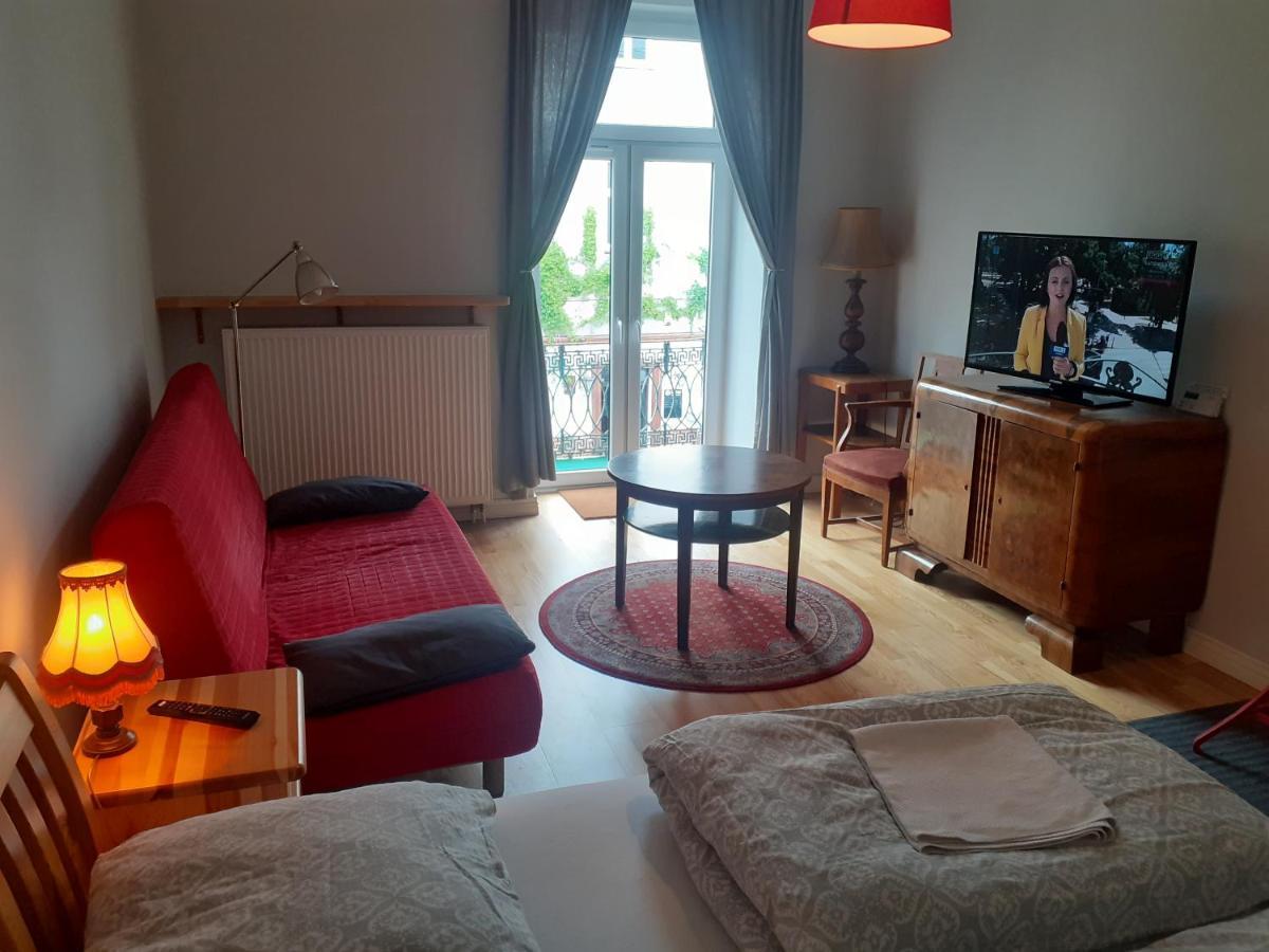 Apartament Cafe Belg Częstochowa Kültér fotó