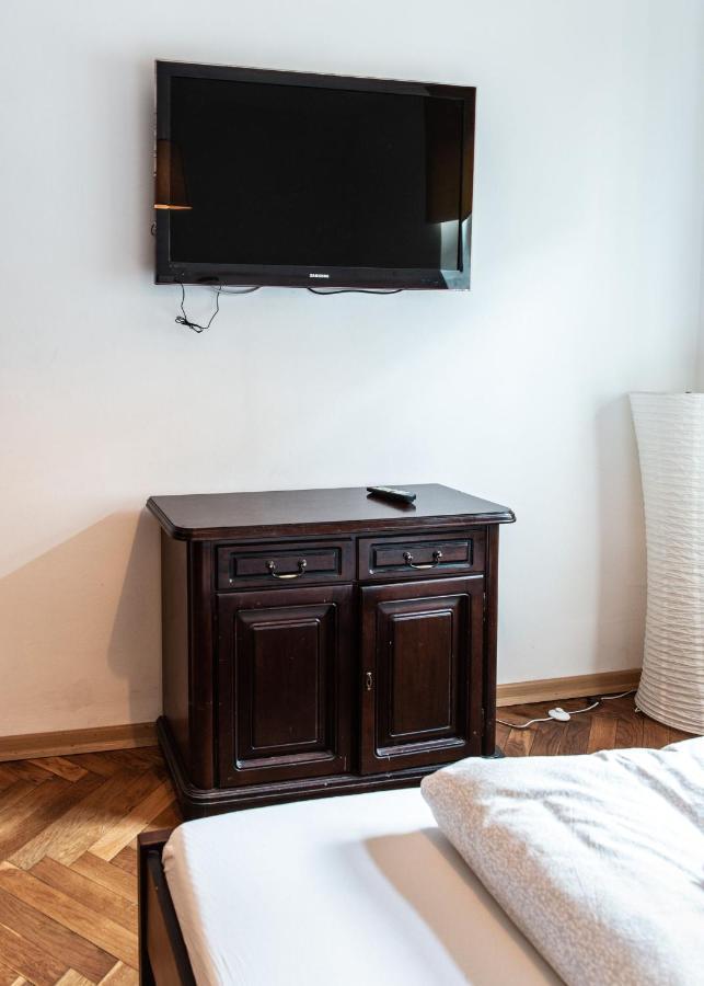 Apartament Cafe Belg Częstochowa Kültér fotó